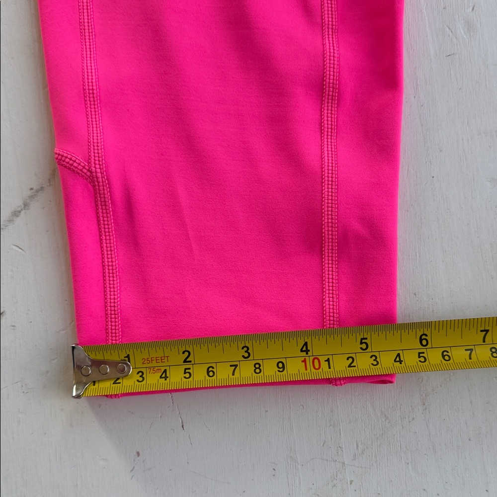 ZYIA Vibrant Hot Pink Women’s Capri Leggings - Picture 11 of 11